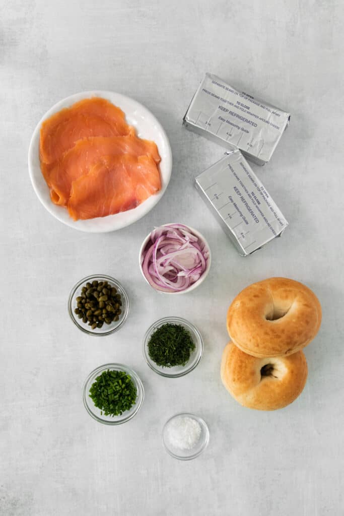 ingredients for smoked salmon bagel sandwich.