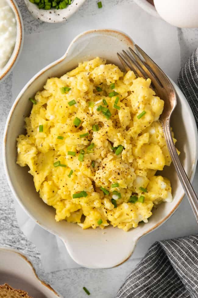 Cottage Cheese Scrambled Eggs - The Cheese Knees